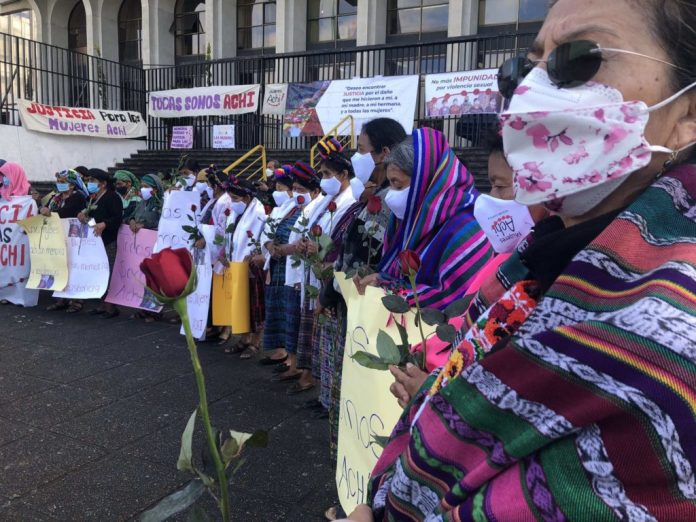 guatemala,-condanne-fino-a-40-anni-per-gli-stupri-delle-donne-della-comunita-achi